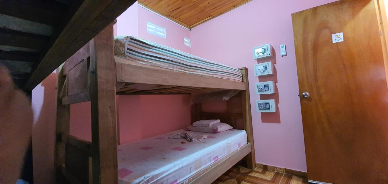 Hostal Happy Day Cartagena Exterior photo