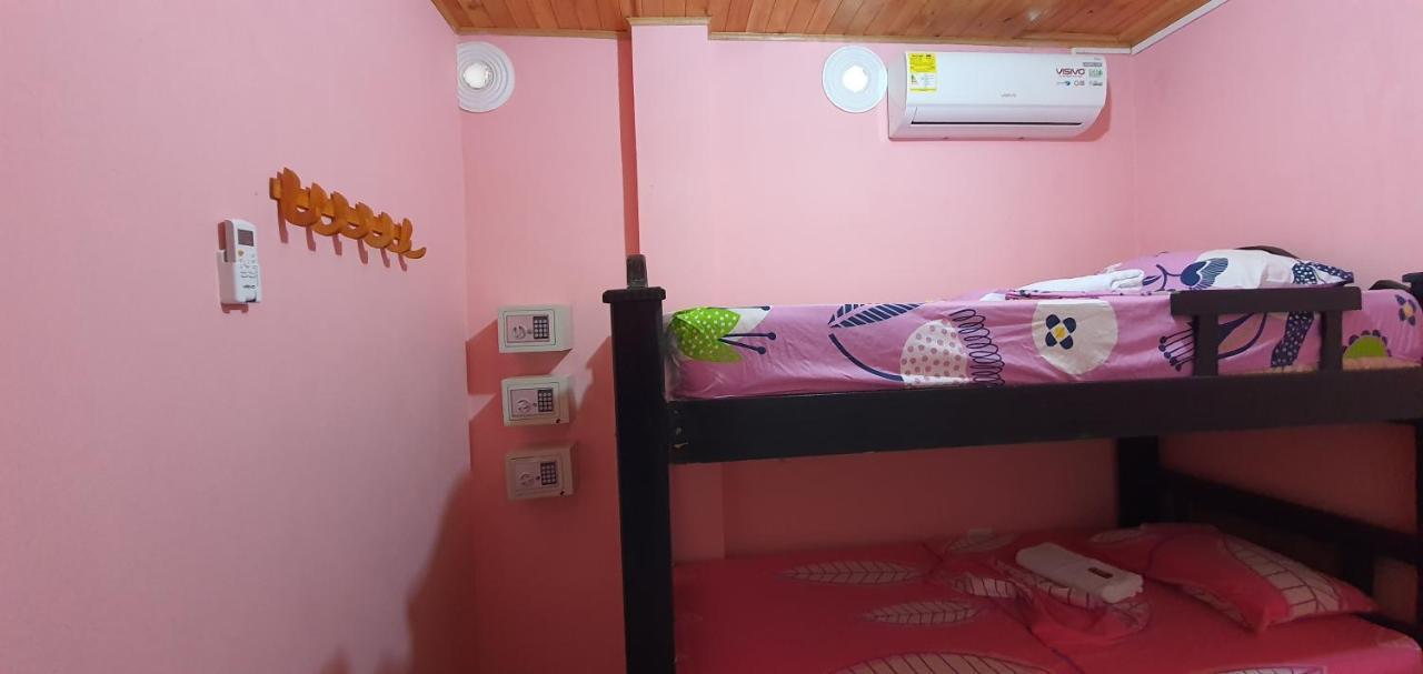 Hostal Happy Day Cartagena Exterior photo