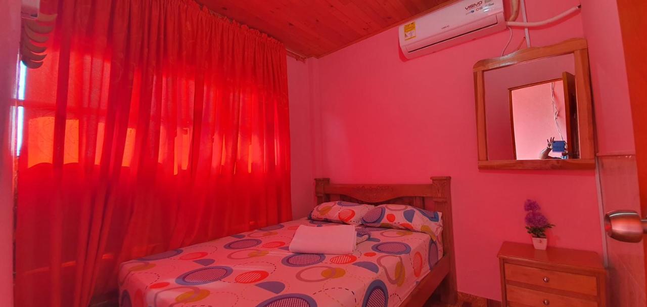 Hostal Happy Day Cartagena Exterior photo